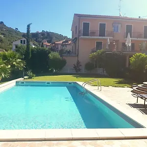 https://agriturismo-zia-palmira.hotelitalianriviera.com